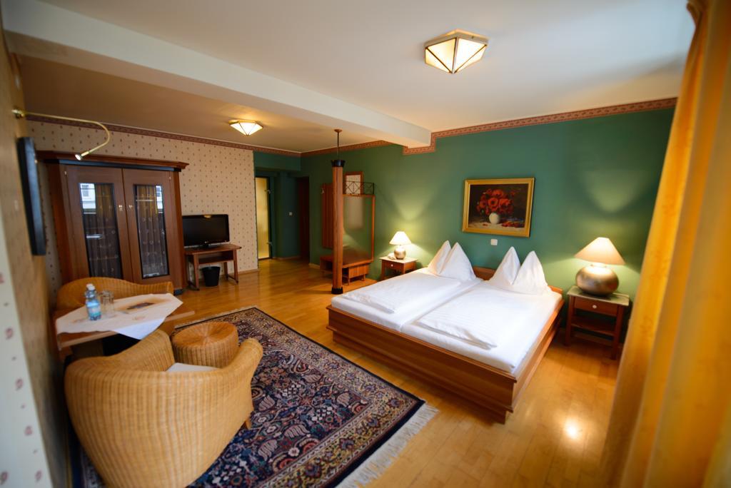 Gasthof Hotel Zweimueller غريسكيرخين الغرفة الصورة