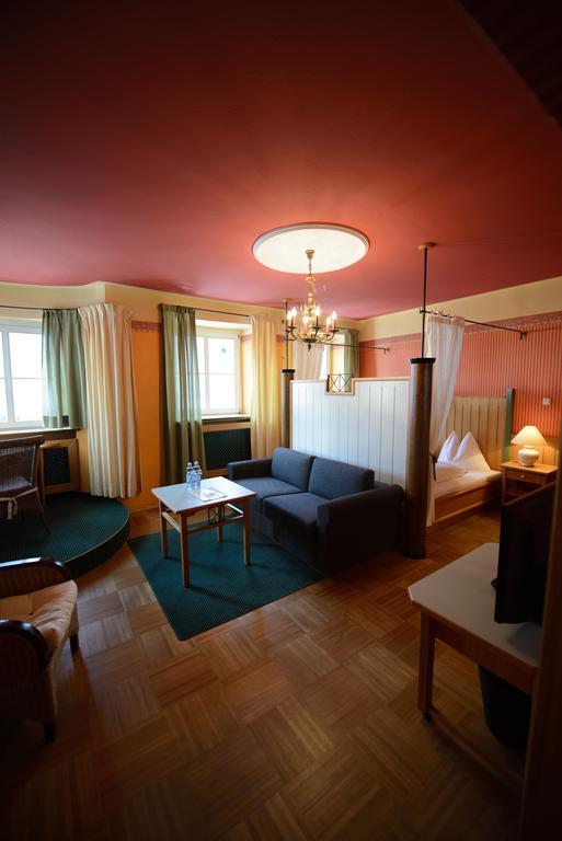 Gasthof Hotel Zweimueller غريسكيرخين الغرفة الصورة